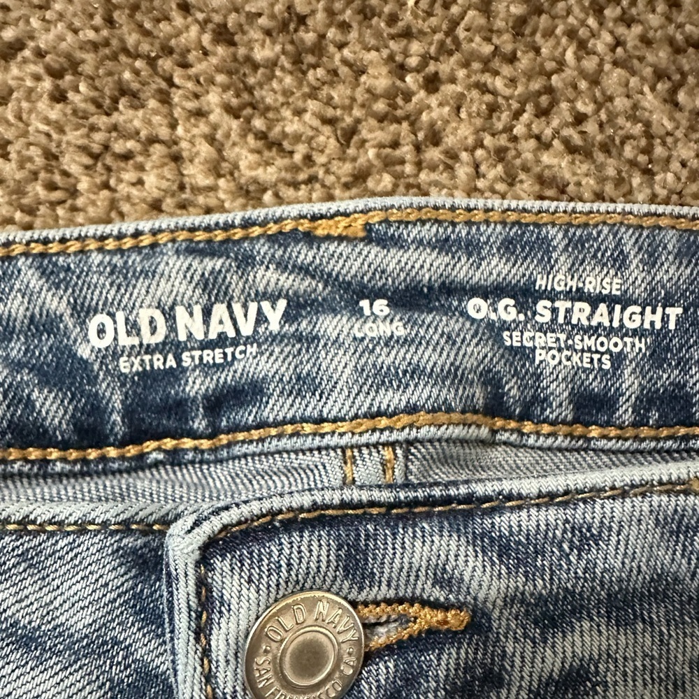 Old Navy Light Blue Distressed Straight stretch Jeans - Picture 3 of 5